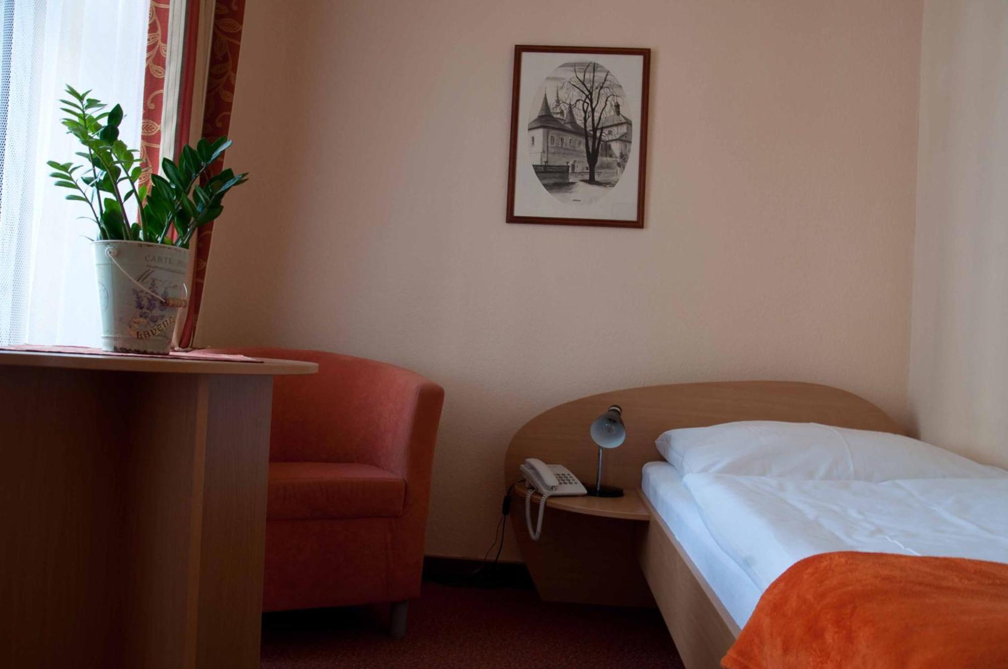Hotel Paradies Τέπλιτσε Εξωτερικό φωτογραφία