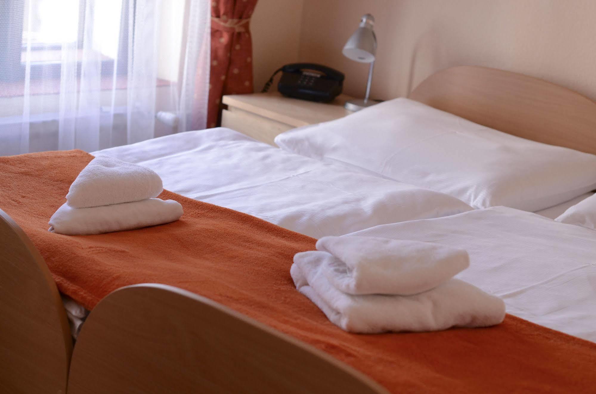 Hotel Paradies Τέπλιτσε Εξωτερικό φωτογραφία