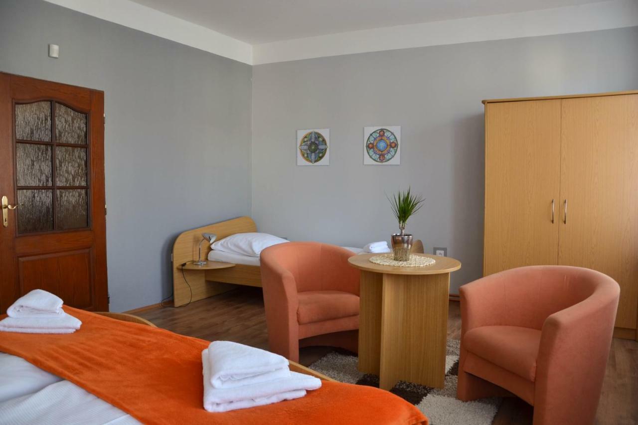 Hotel Paradies Τέπλιτσε Εξωτερικό φωτογραφία