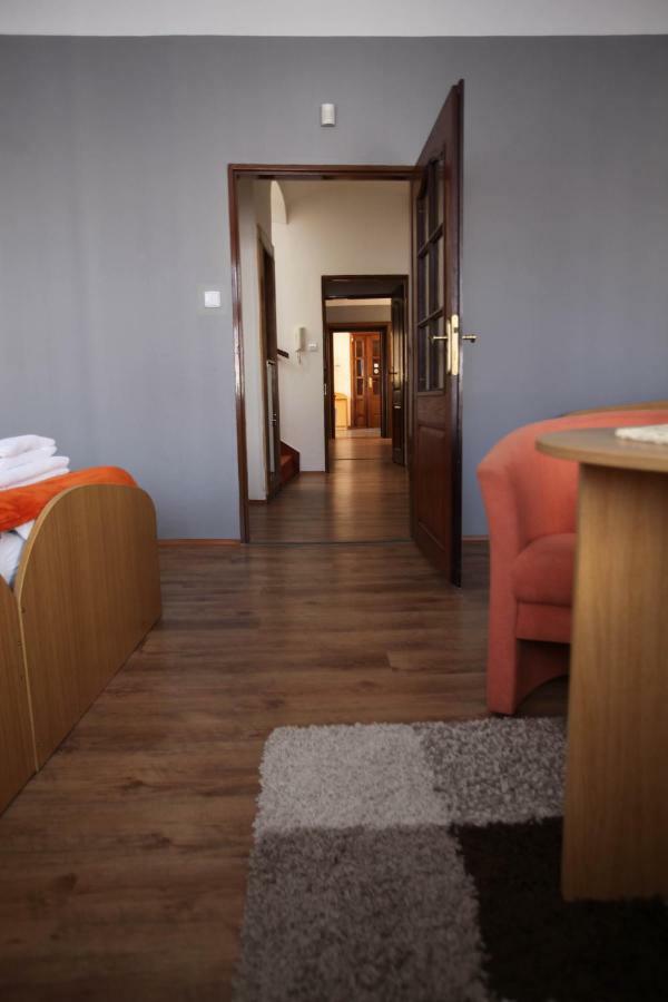 Hotel Paradies Τέπλιτσε Εξωτερικό φωτογραφία