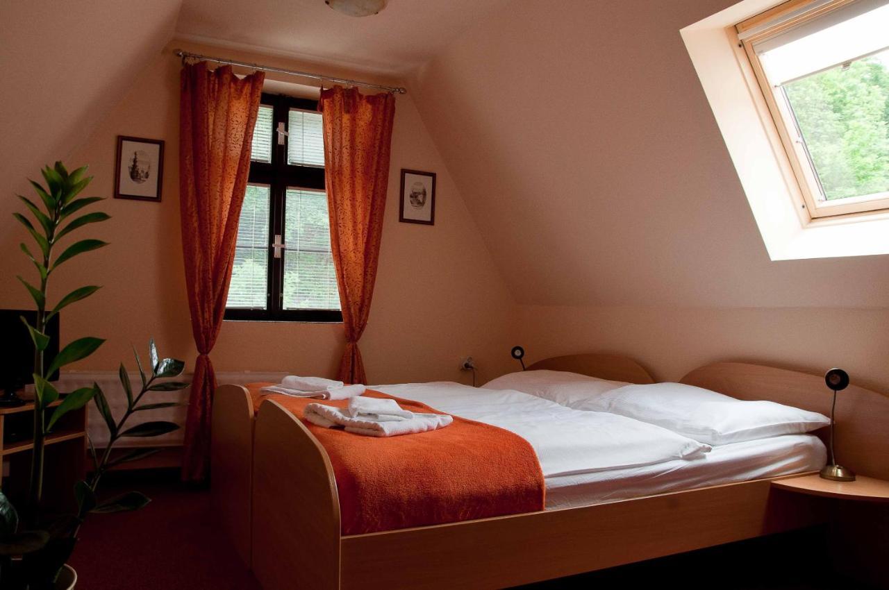 Hotel Paradies Τέπλιτσε Εξωτερικό φωτογραφία